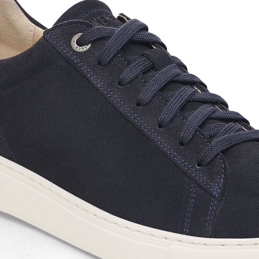 Bend Low Suede Leather Midnight Medium/Narrow